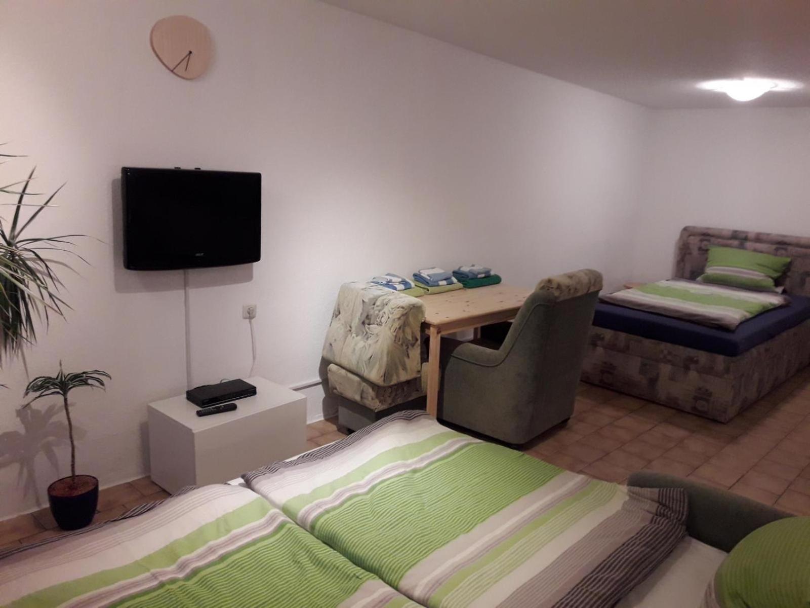 Kleine Ferienwohnung Am Stadtrand Von Leipzig Exterior photo